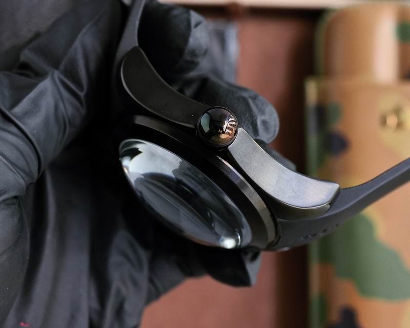 Corum 47mm 12 (16)